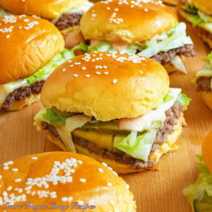 Read more about the article Mini Big Mac Cheeseburgers Recipe