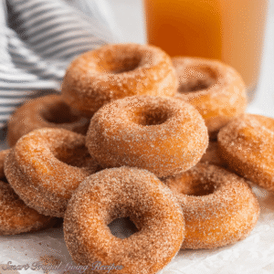 Read more about the article Apple Cider Donuts – Warm, Spiced, and Perfect for Fall